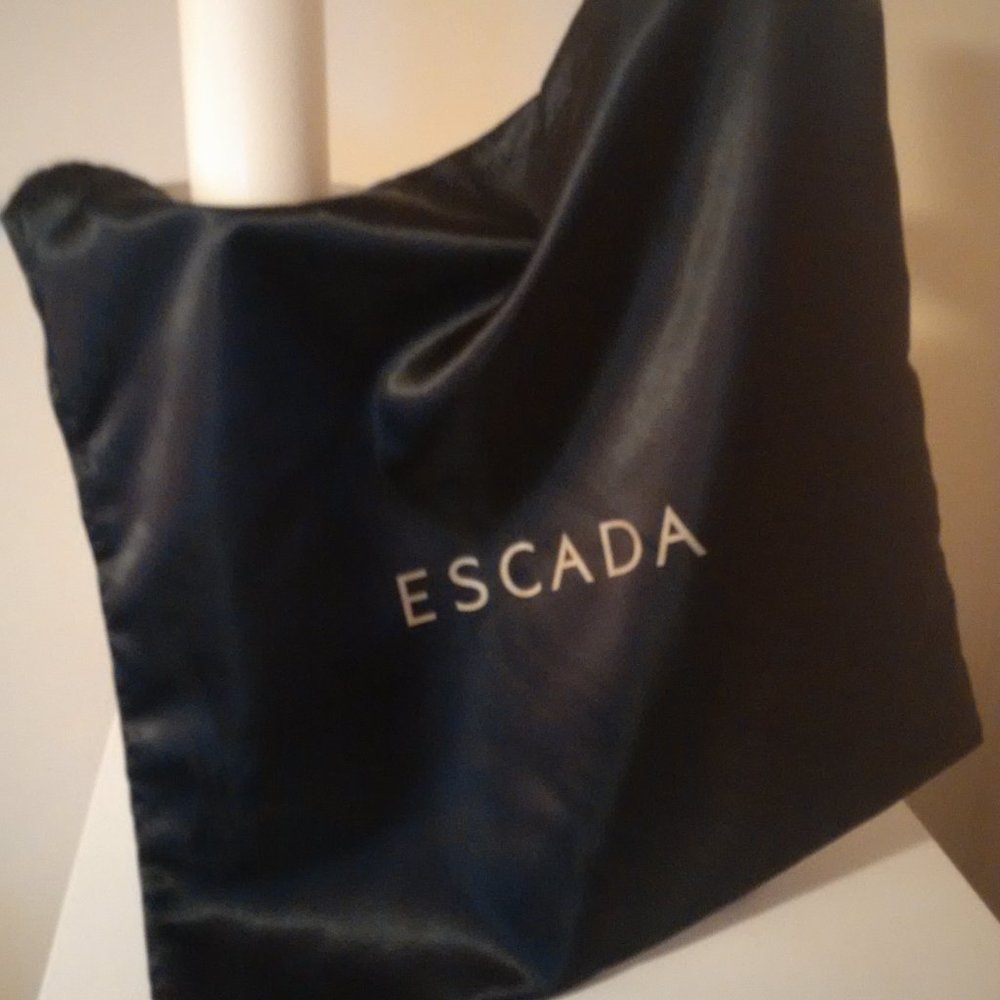 NEW Escada Dust Bag (Large)